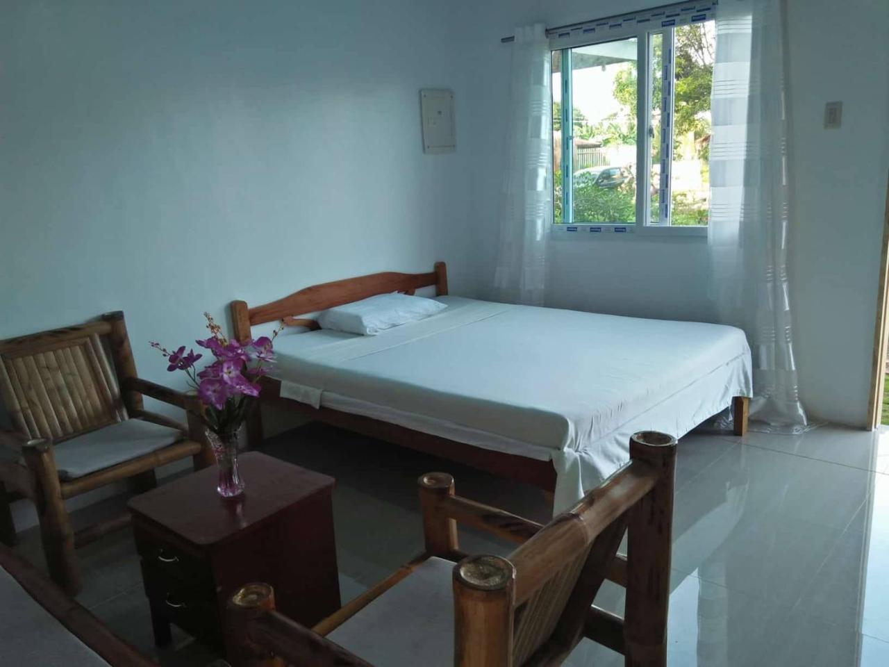 Sam'S Bed And Breakfast Dumaguete City Exterior photo